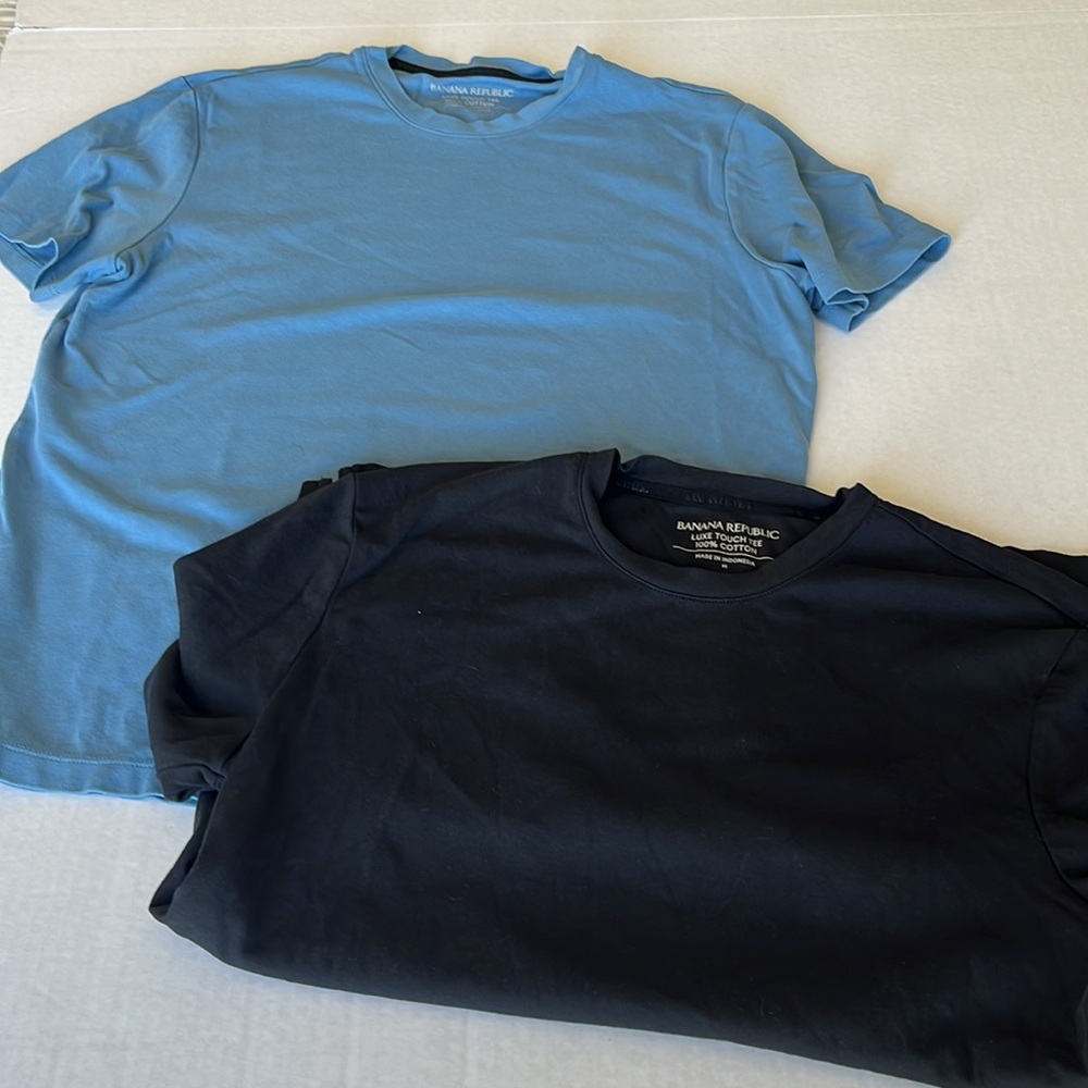 Two Banana Republic Men's Luxe Touch Crewneck Black & Blue T-Shirt SZ L